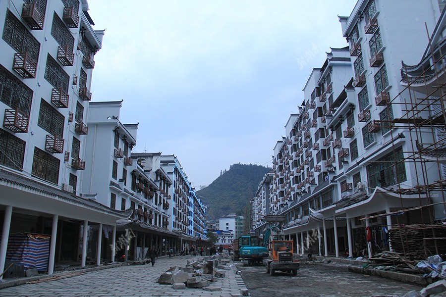 看古丈茶街的华丽"变身"