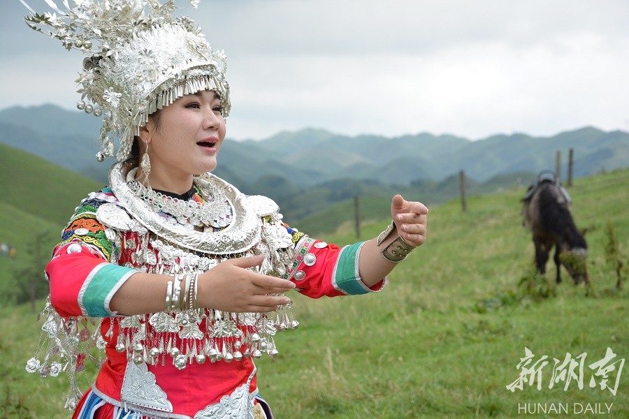音乐mv《美丽南山》城步开机 由阿苗千千演唱