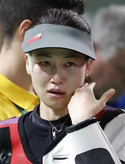 8月6日,易思玲赛后留下泪水.新华社记者 王丽莉 摄