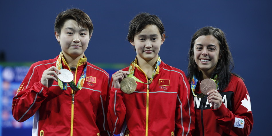 女子10米跳台中国选手包揽金银牌