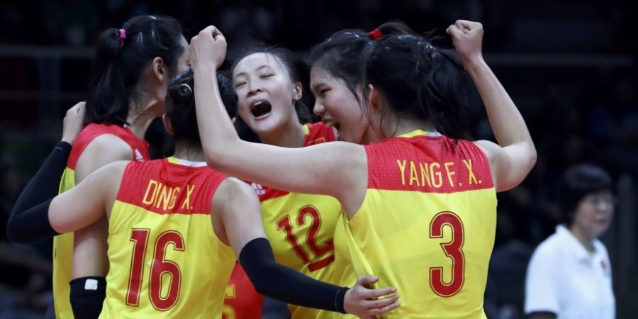 中国女排3-1胜塞尔维亚 时隔12年重夺奥运会冠军