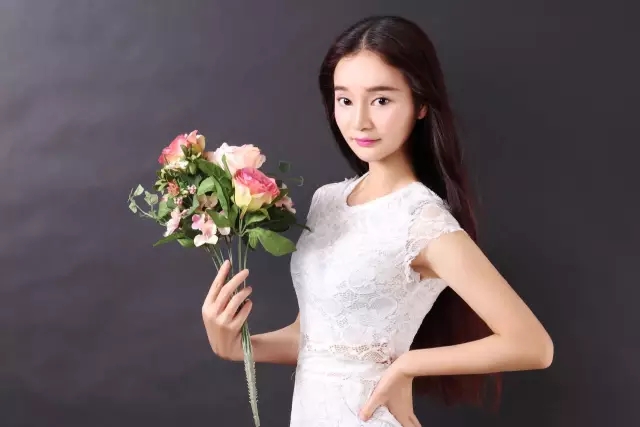 黑鸭子组合助溆浦女歌手舒清菊推新单曲