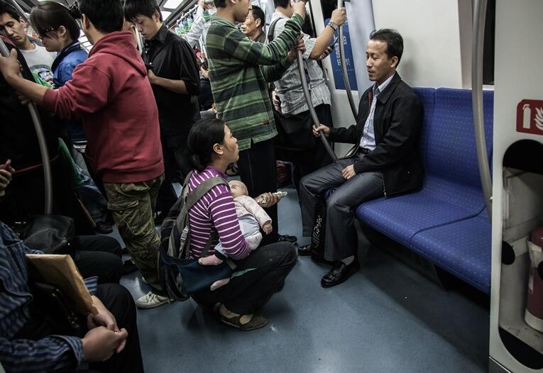 北京地铁里的那些人和事