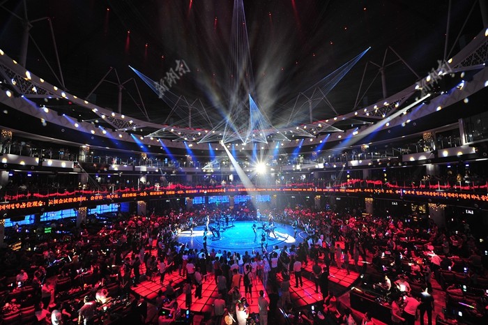 世界最大旅游文化吧张家界云顶会璀璨开业