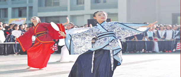 娄底一中举行第二届社团文化艺术节