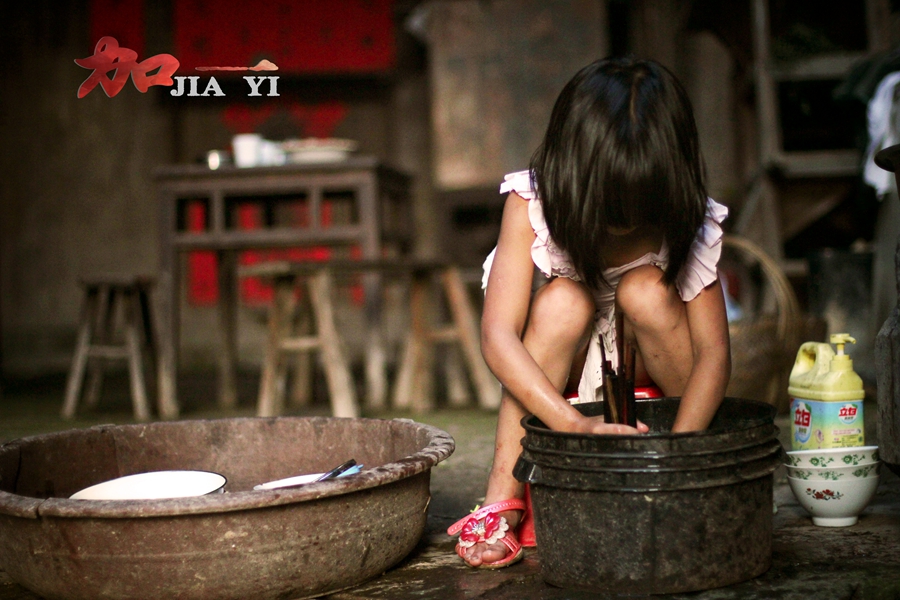 看完心酸!湖南85后独立导演拍摄的村小孩子