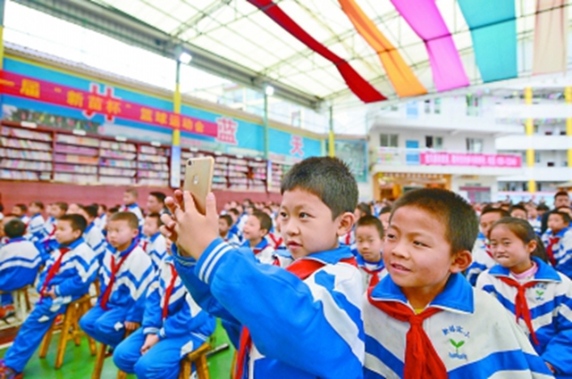 教育话题|如何给"00后"补上媒介素养课