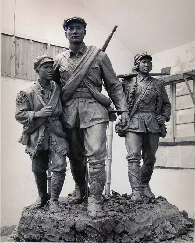 过草地 萧传玖 王卓予 1957年 中国人民革命军事博物馆藏