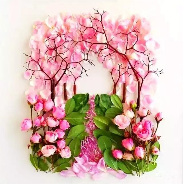 她画画从来不用颜料和笔 她用鲜花