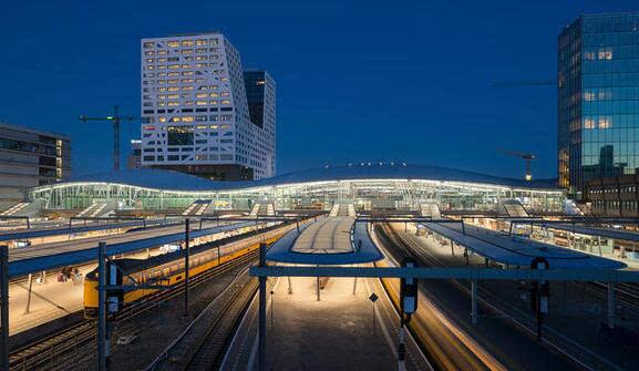 荷兰最大的车站建成 高铁网络正逐步铺开