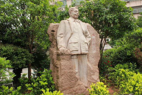 悲情英雄：死于两个苏联小兵之手的卢冬生