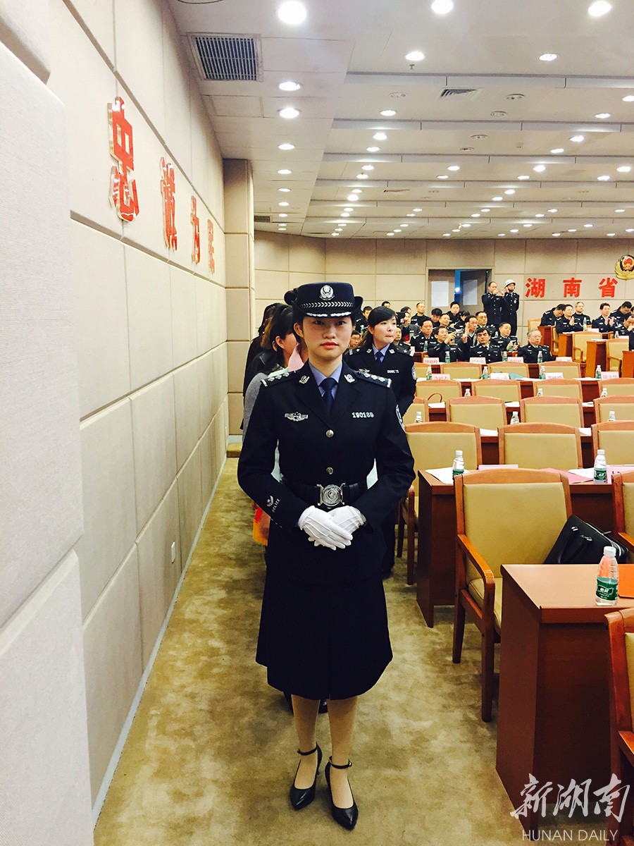 不一样的女特警 不一样的女神