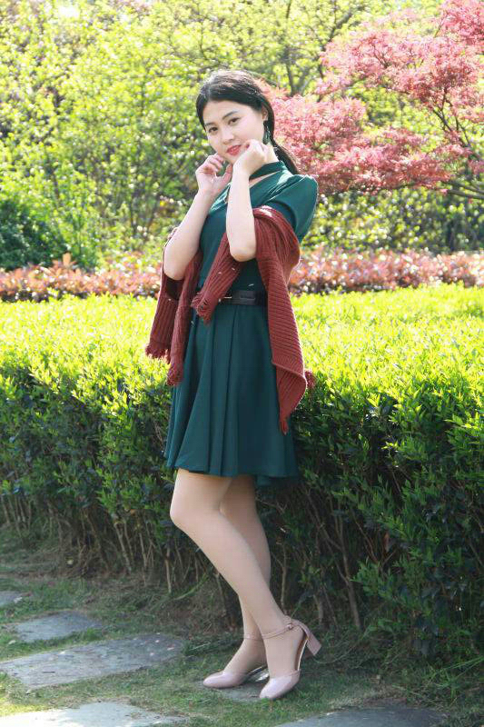 她在花中笑 - 美女 - 新湖南