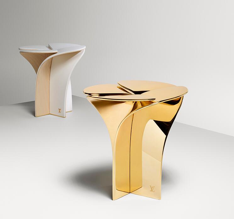 这把椅子真棒丨路易威登花瓣座凳在米兰设计周华美绽放