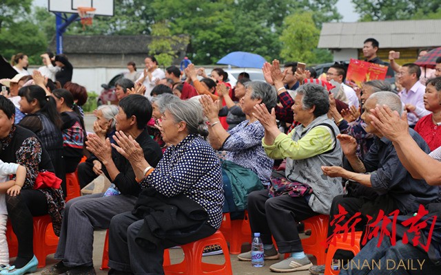 "演艺惠民·送戏下乡,怀化保障和改善基层群众文化生活