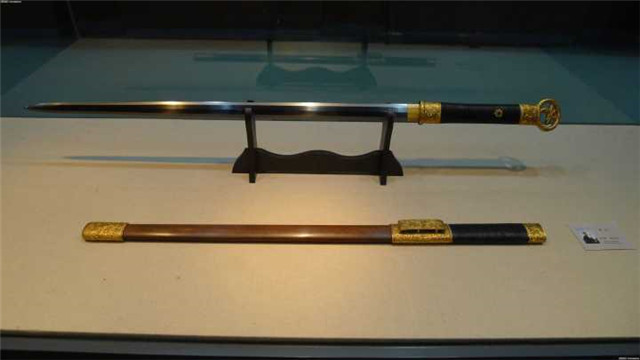 【看图说理】将军之剑,不斩苍蝇