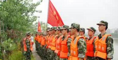 湖南消防部队开展抗洪抢险实战演练