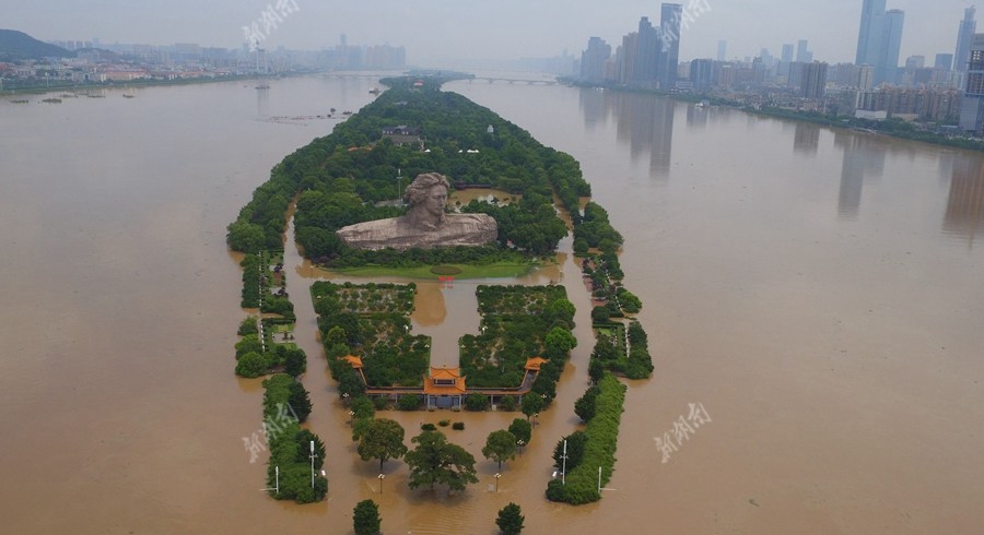 湘江长沙站破历史最高水位 洪水贯穿橘子洲