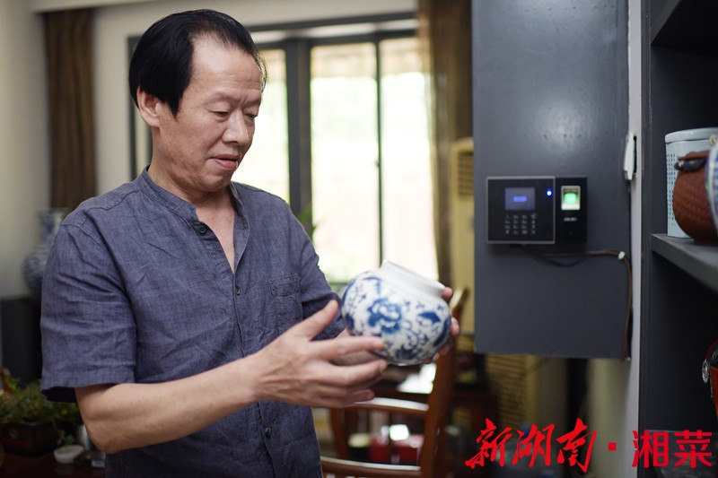 邓和平:"玩"出来的湘菜大师