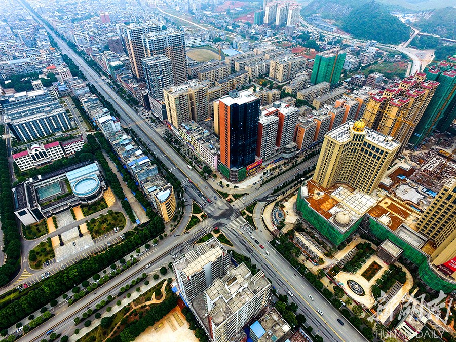 生机勃发的宁远县城.