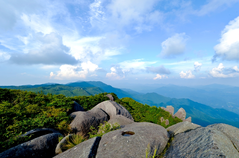 大围山：冰川遗址 形似五指