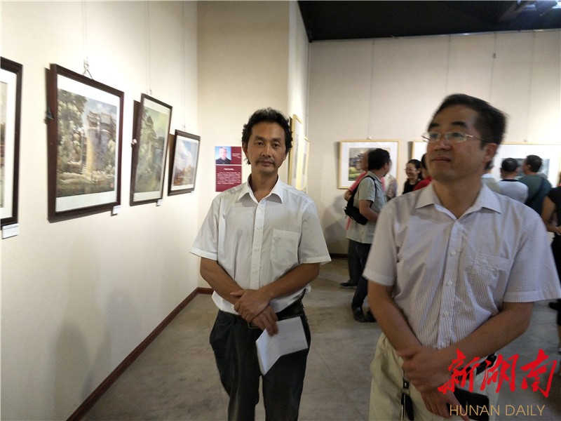 本次画展集中展示了胡启炎,刘长治,王锡忠,文翔,王彪,刘曲毅,向