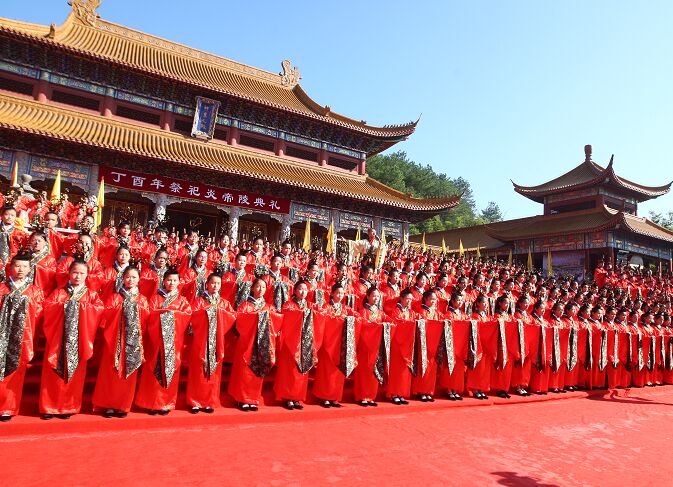 雄壮颂歌祭炎帝