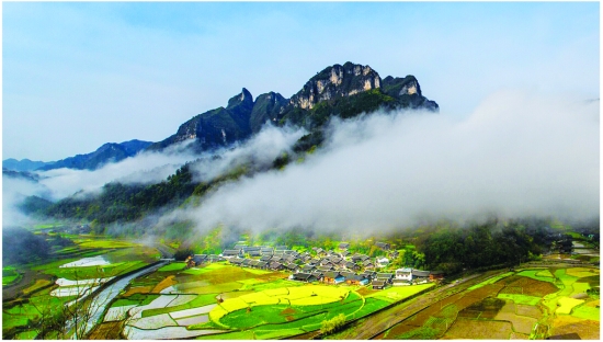 酉水明珠的美好时代——保靖县经济社会大飞跃综述 - 庆祝湘西州成立