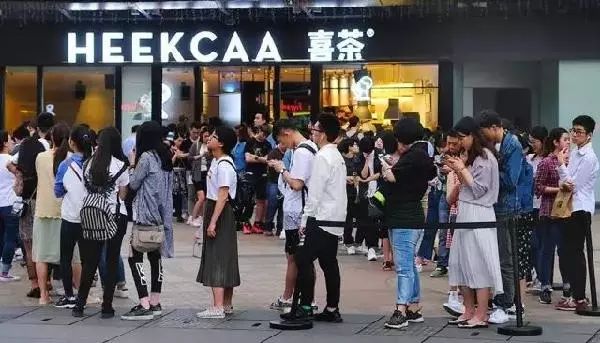 草根网红餐厅发展简史 看看你曾经都爱吃哪些店