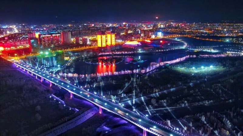 航拍伊宁市 夜景璀璨惹人醉!