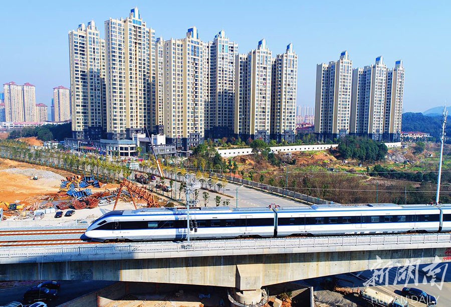 长株潭城际铁路建设者体验感受列车快捷便利