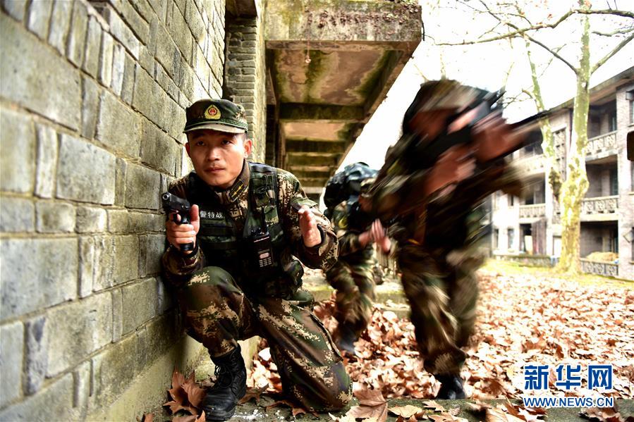 备战踏上新起点,练兵展现新气象——2018中国军队新年开训全景大扫描