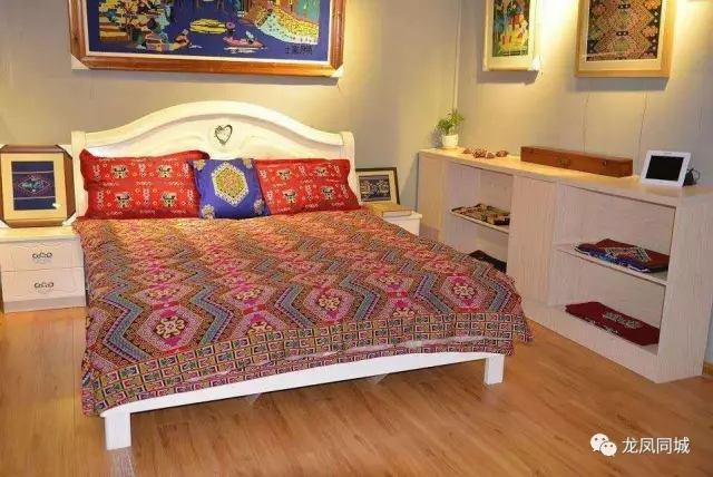 黎承菊:土家织锦的美丽精灵