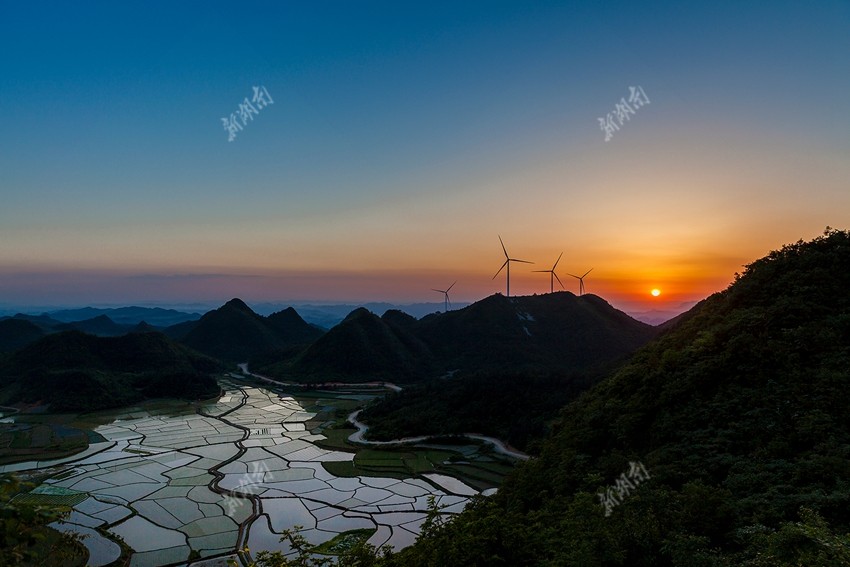 呂洞山星軌.矮寨大橋下的騎友.銀河拱橋.我與星軌.街舞大師.