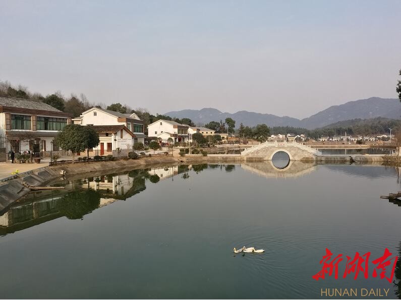 湘阴县金龙镇左公文化长廊剪影        湖南日报记者 徐亚平