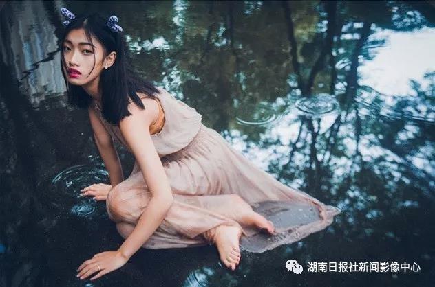 赏析女大学生摄影爱好者朱紫嫣意外创造惊喜