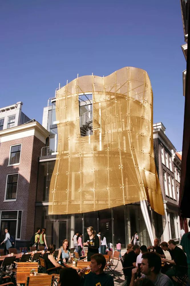 立方体,圆柱体,直角和自由形态.