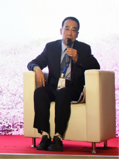 湖南盘龙文化投资集团有限公司董事长冯友根