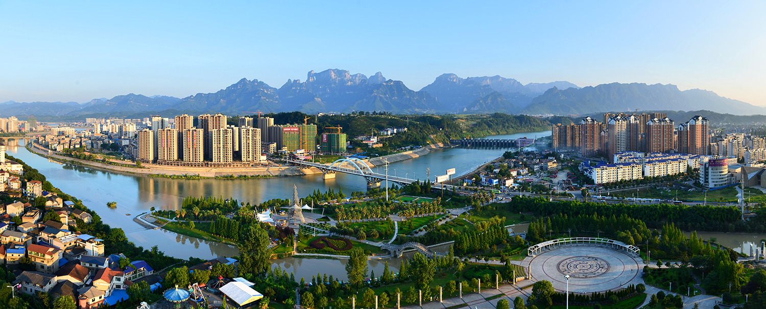 青春的张家界丨为张家界建市30周年而作