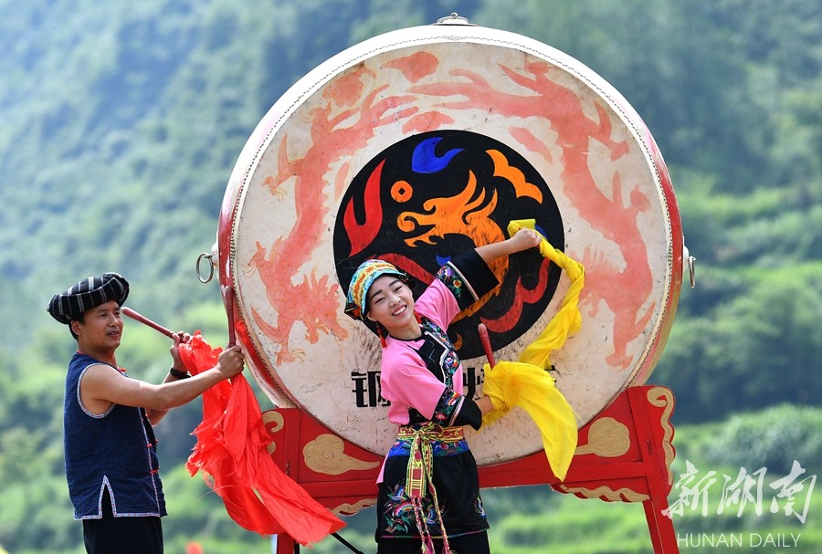 多彩非遗 欢乐苗寨