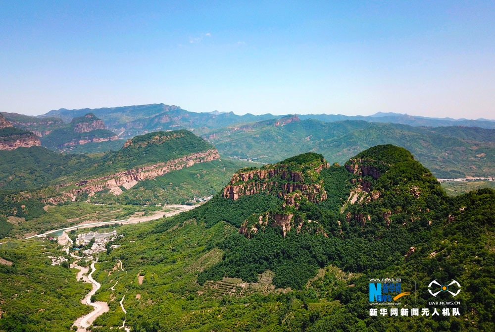 【"飞阅"中国】航拍临城天台山 畅游嶂石岩地貌景观