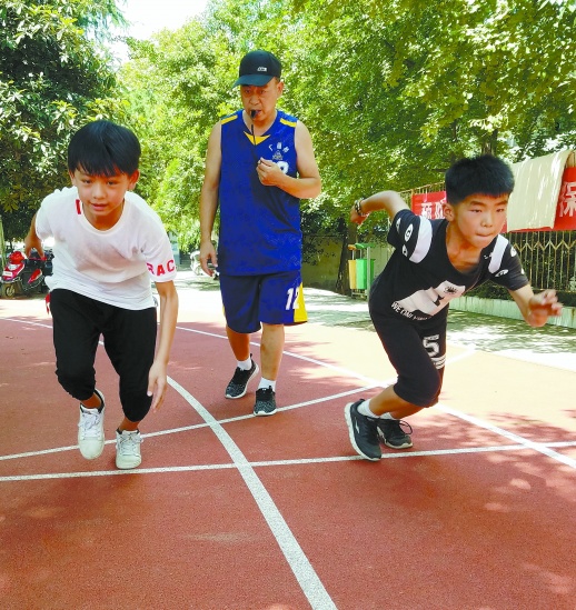 【寻找最可爱乡村教师】李惟忠:广福桥的"总教练"