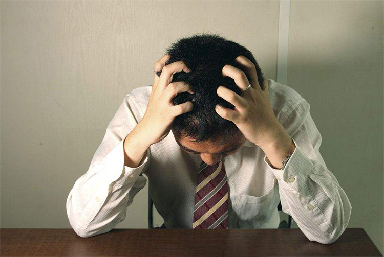 不管男士还是女士,过了35岁以后,总是爱发脾气,爱抱怨,内心烦躁不安