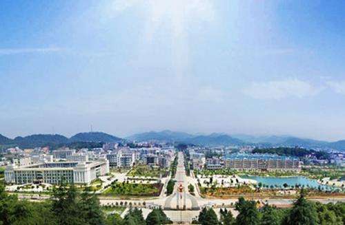 韶山市审计局坚持党建领航促业务提升