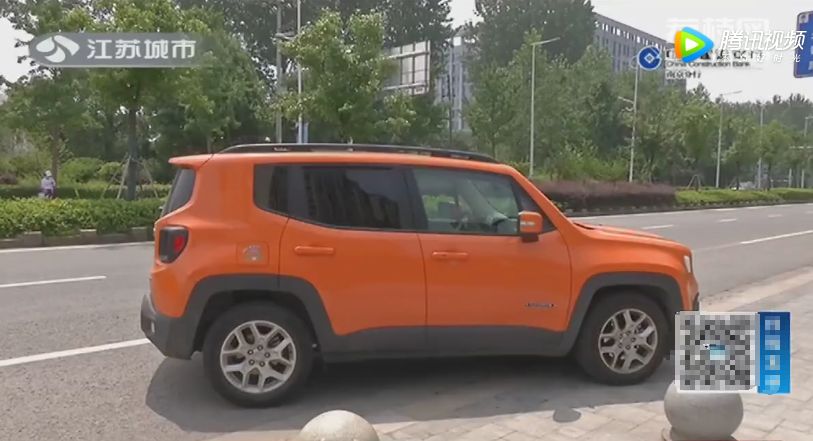Jeep自由侠车顶漏水发现大问题，4S店：是正常现象