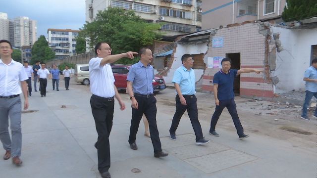 廖可元现场督导城市治理工作