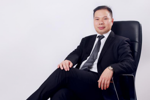 金职伟业总裁潘建明:从"佛系书生"到创业导师 立志创办健康大学