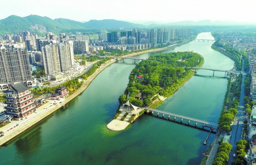 水清岸绿涟水河