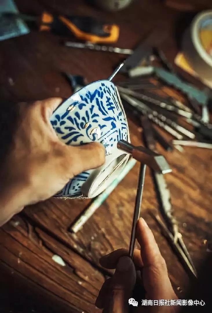 锔瓷,指尖上的"破镜重圆"