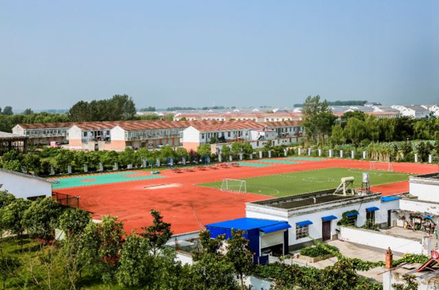 湖师大学子走进小岗村①|走进"农村花园式"的小岗学校